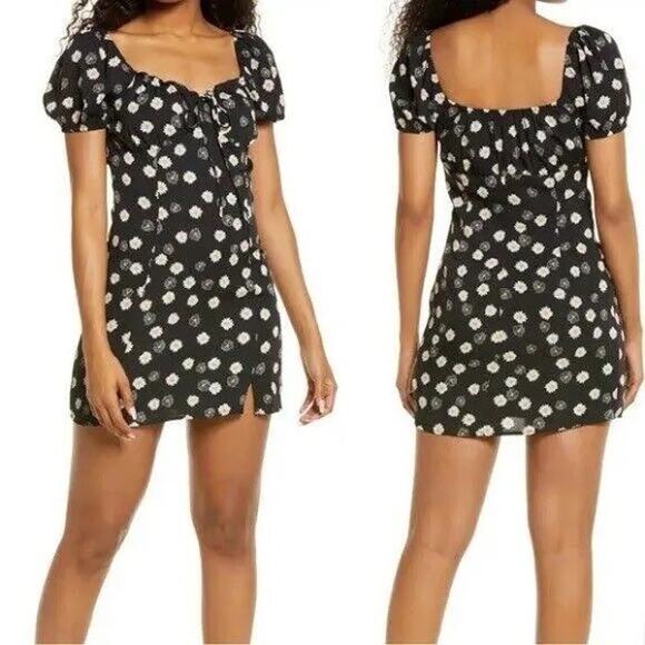 BP Ditsy Floral Tie Front Minidress In Black- White Daisy NEW NWT Size Small - Picture 1 of 7